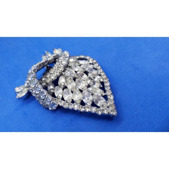 Vintage RARE Kramer NY Leaf Brooch Rhinestone Huge Layered Ribbons Signed - Picture 3 of 13